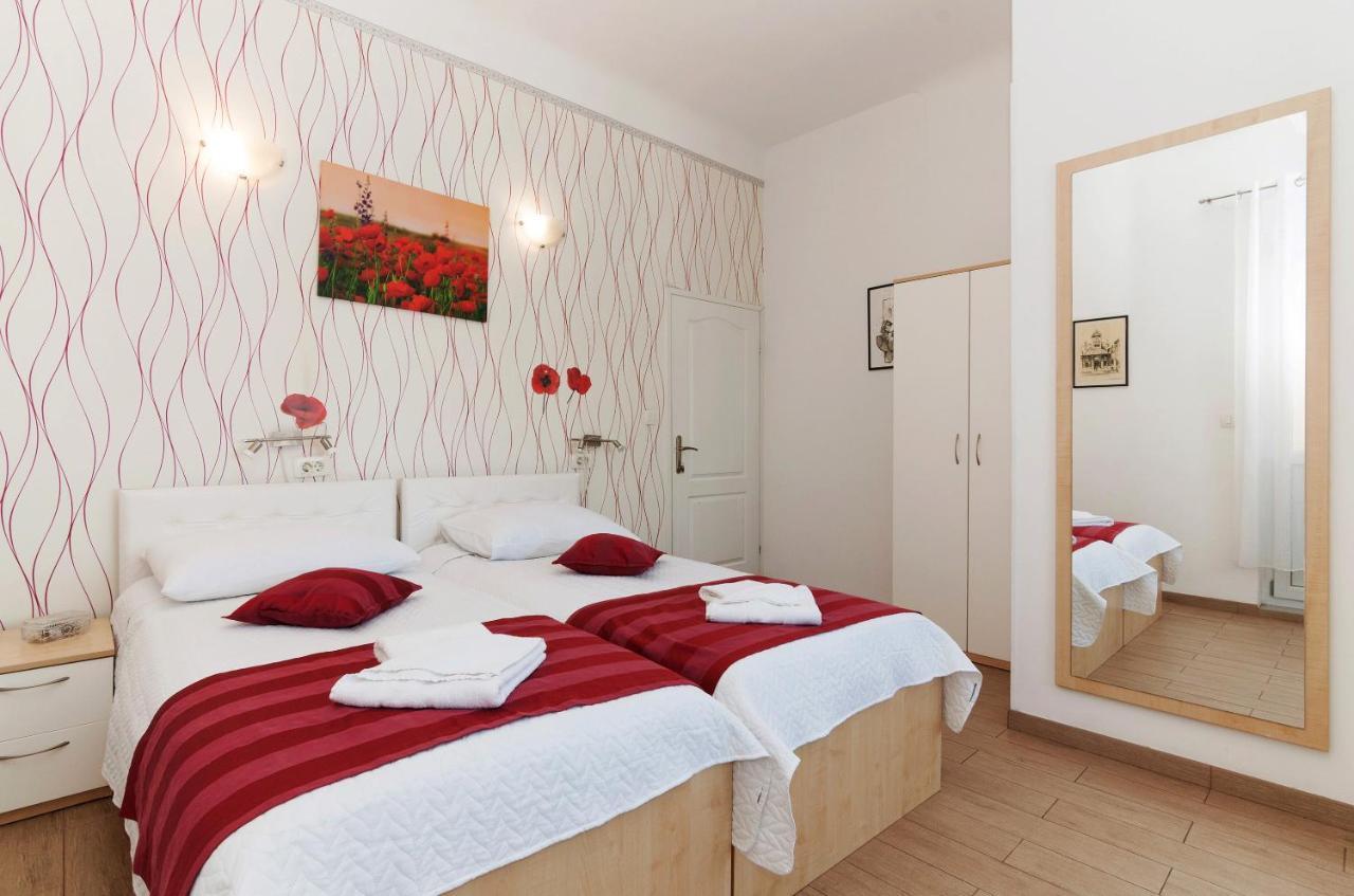 Hotel Sobe Pegla à Zadar Extérieur photo