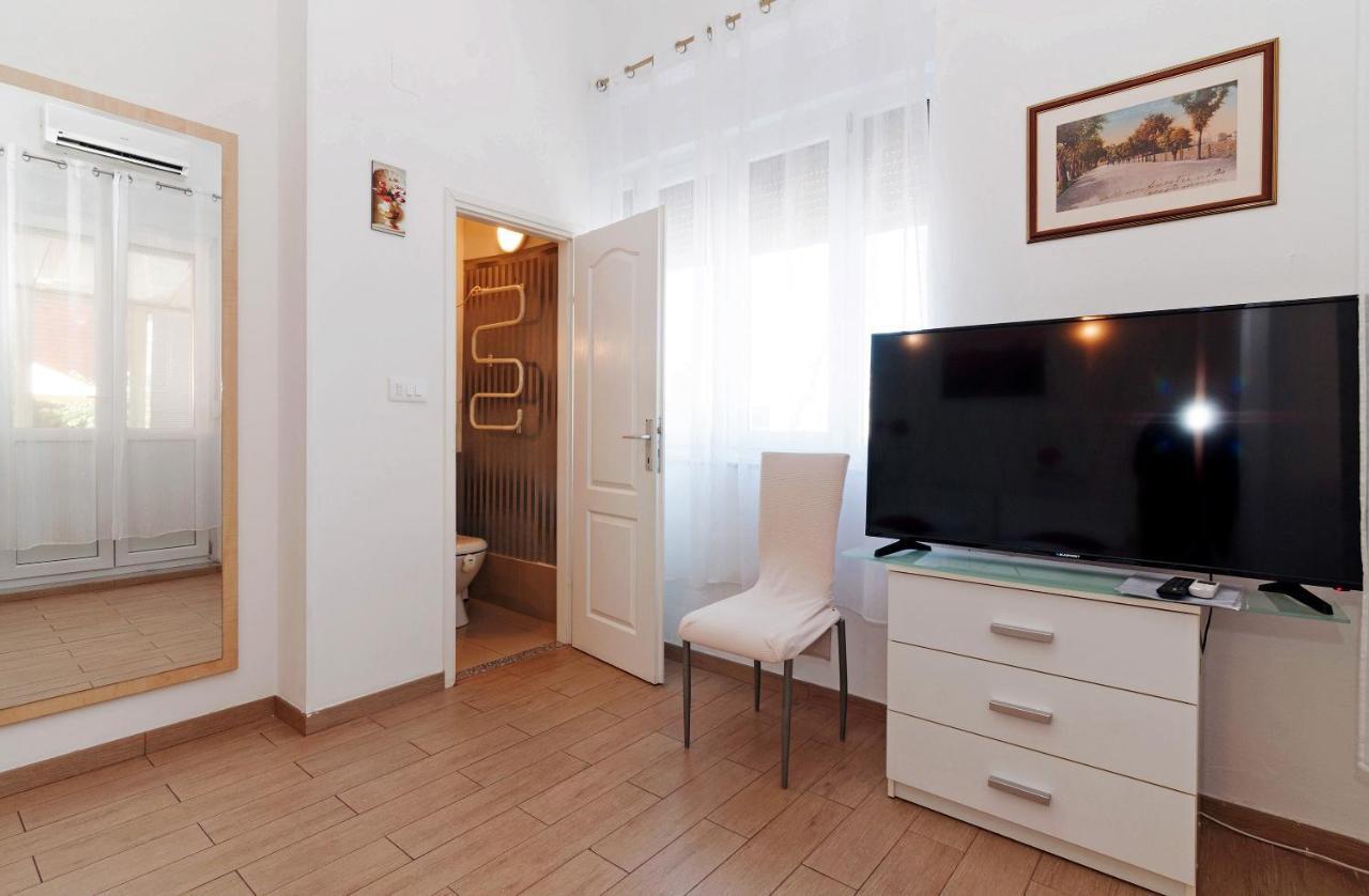 Hotel Sobe Pegla à Zadar Extérieur photo